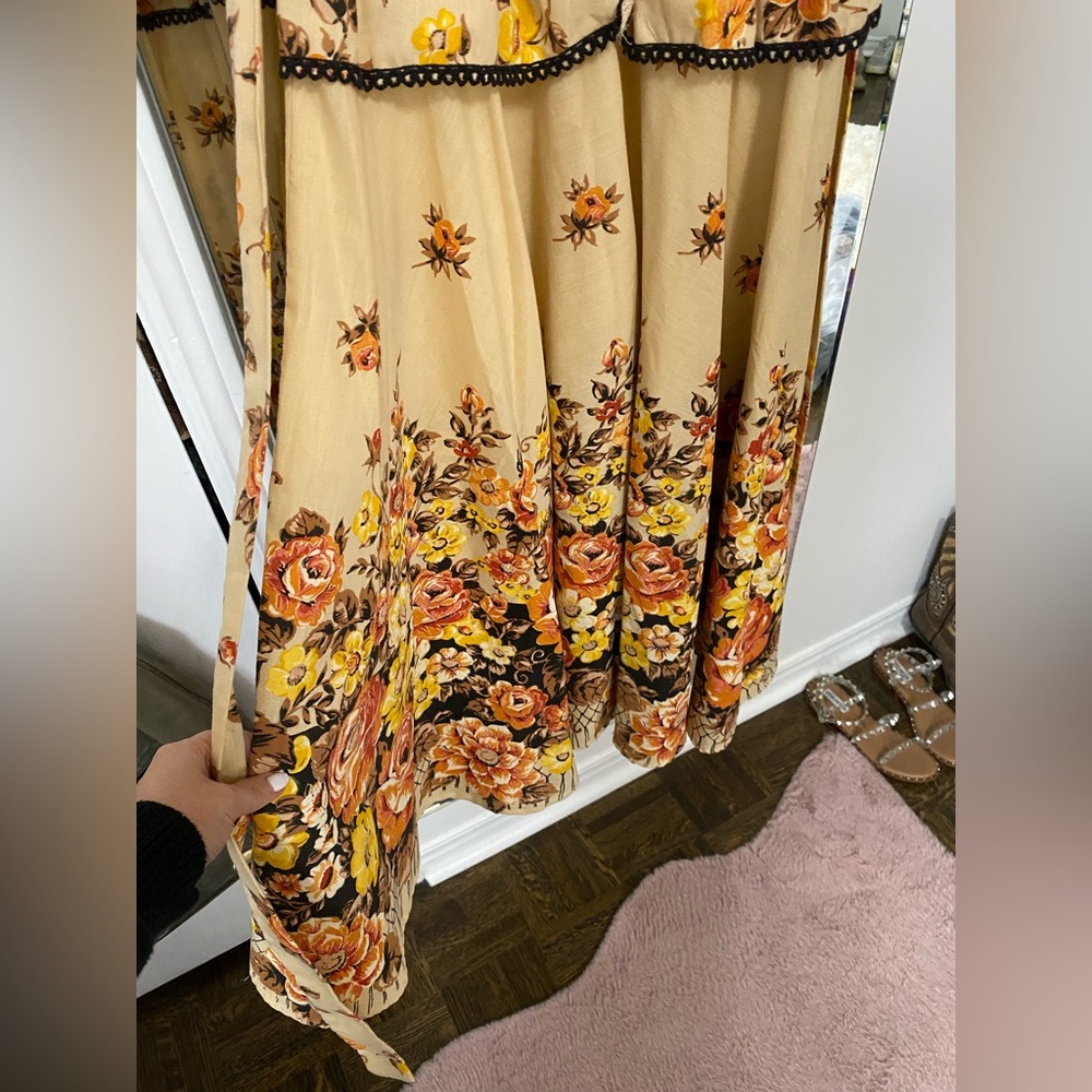 Gorgeous 70’s vintage floral dress - Picture 6 of 9